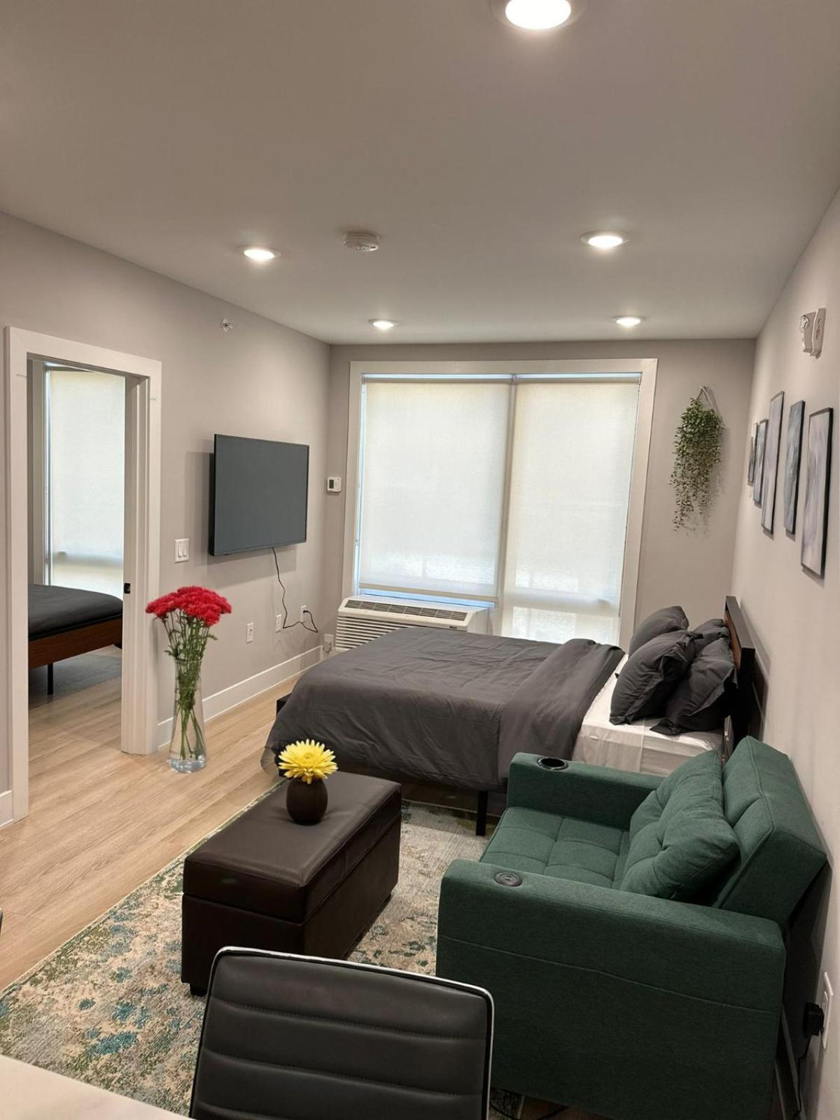 Luxury Stay For Nyc Visit Jersey City 7 Min Walk Nyc Train Station Buitenkant foto