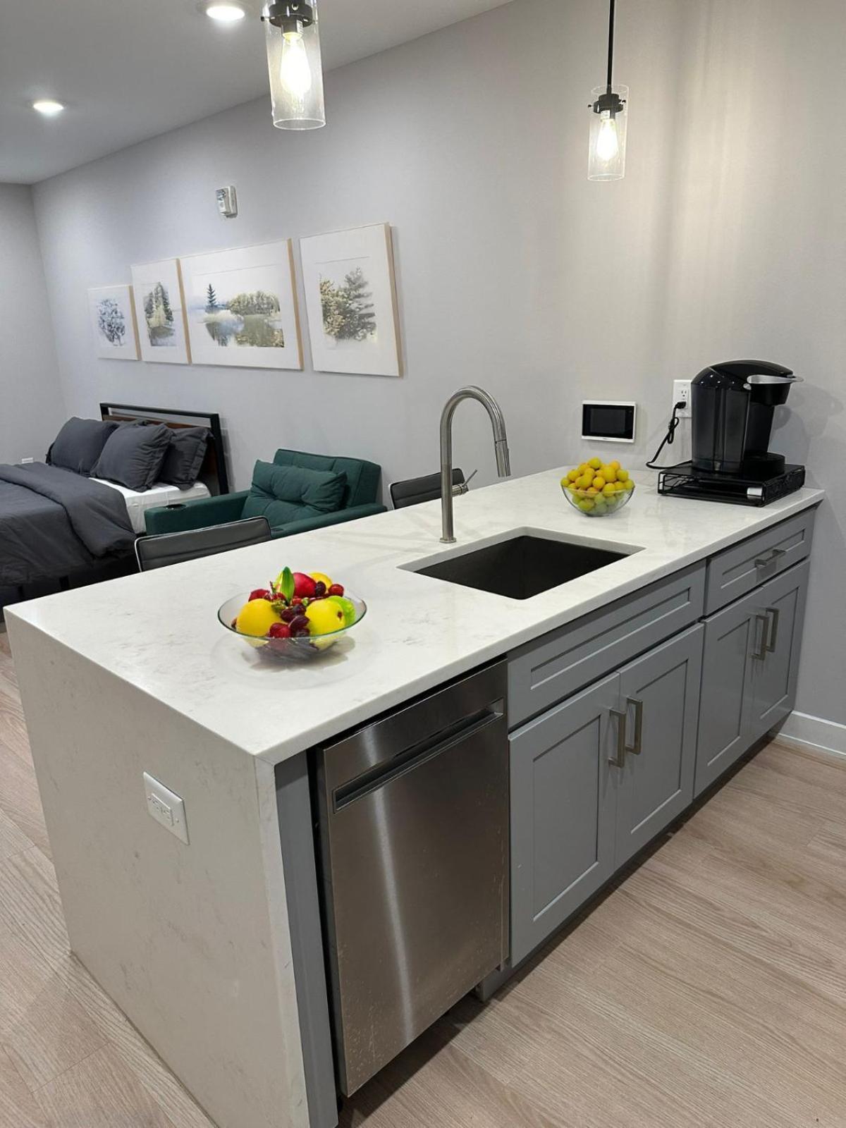Luxury Stay For Nyc Visit Jersey City 7 Min Walk Nyc Train Station Buitenkant foto